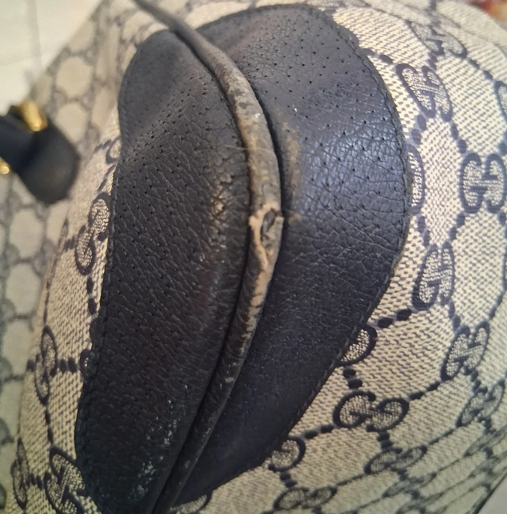 Gucci Beige and Navy, Authentic  Bag - Picture 13 of 16